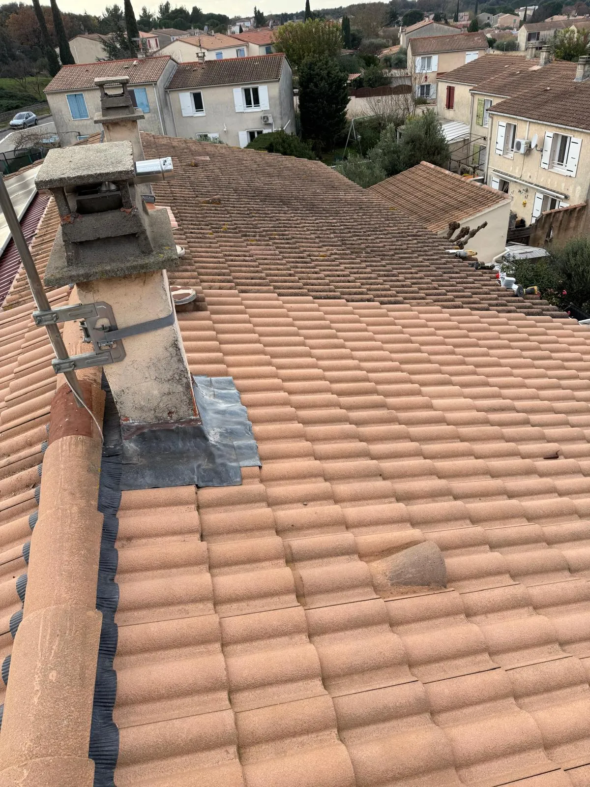 Toiture — Avant nettoyage & démoussage